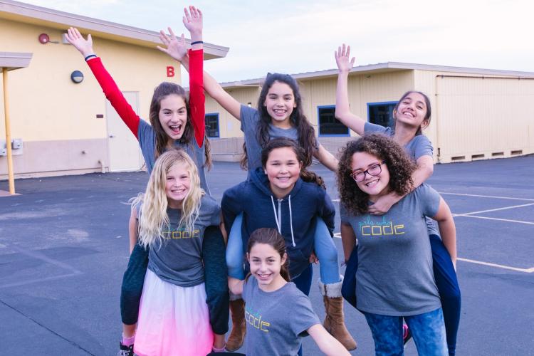 Group photo of girls who code